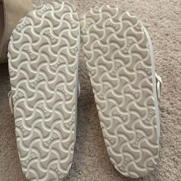 Birkenstock Boston EVA  Cream Clogs - Picture 4 of 6